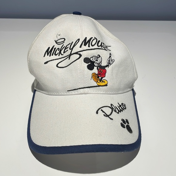 Mickey & Friends White Baseball Hat. - Picture 6 of 6